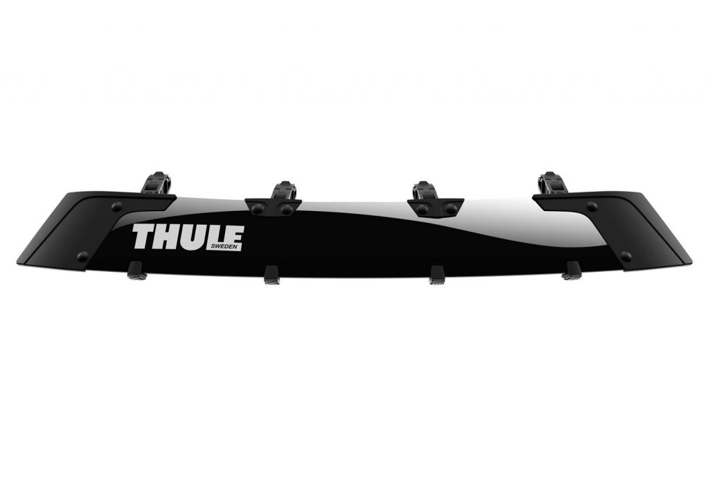 inno エアロラック IN569に THULE  エアスクリーン TH8701を装着